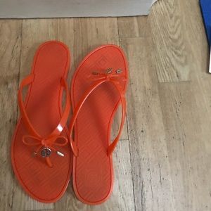 Summer thong glossy, gel sandal with Gold details